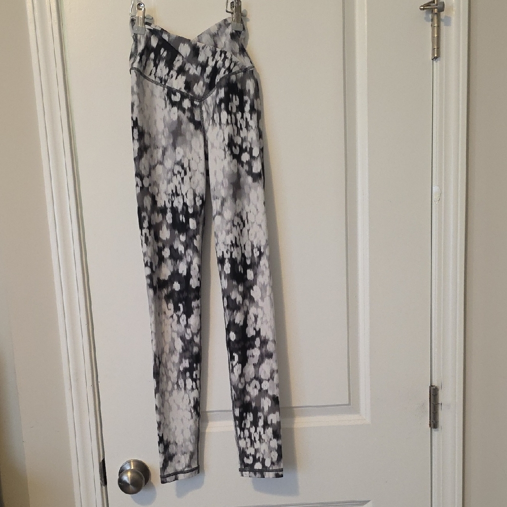 Aerie Offline Shine Silver Shadow High Waist Crossover 7/8 Leggings Size Xs